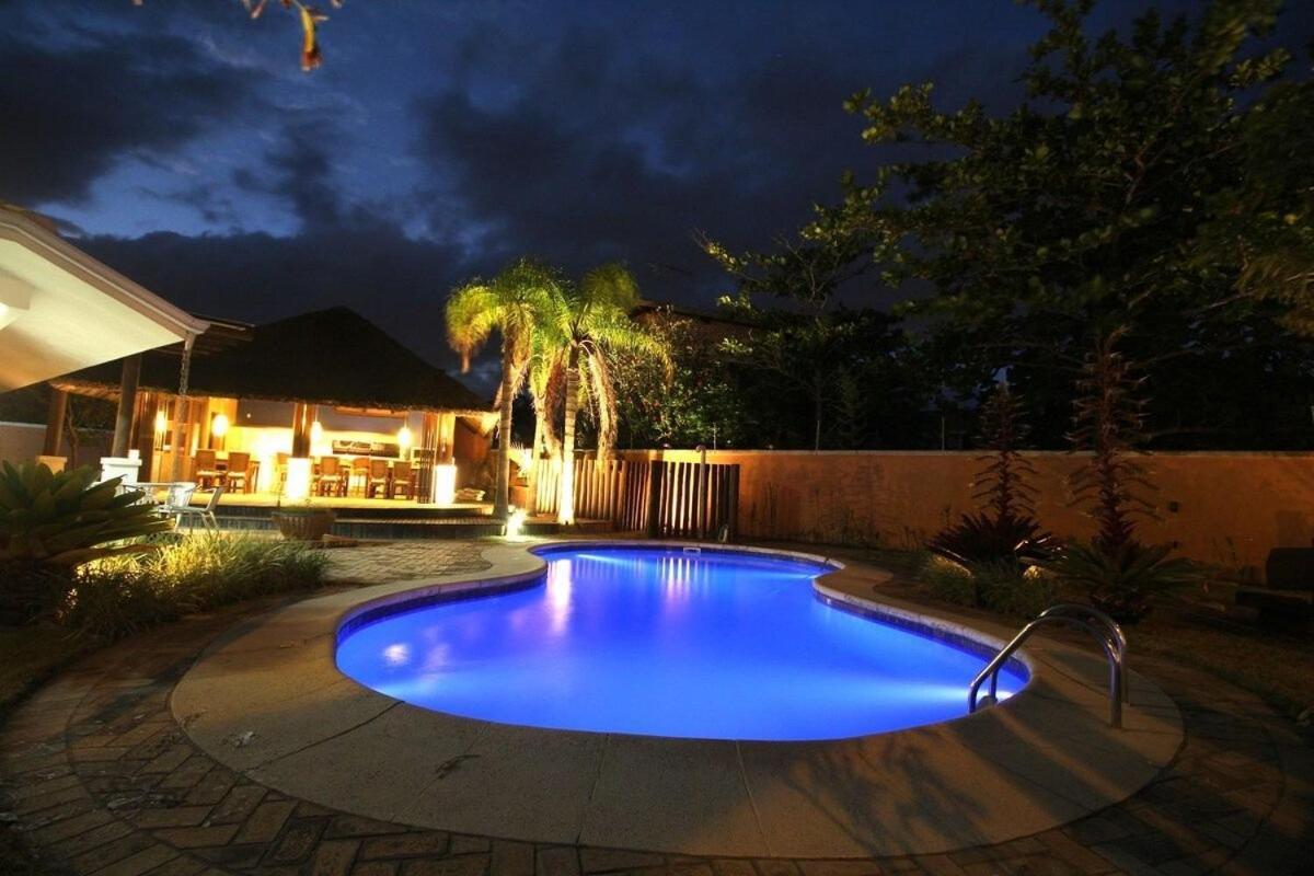 5 Quartos Piscina E Espaco Gourmet Бомбиняс Екстериор снимка